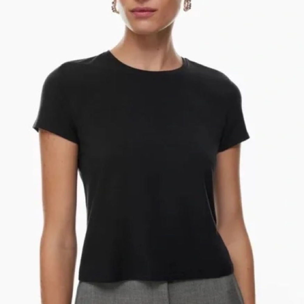 Babaton Aritzia Black Causal Cropped Black T Shirt Top Size XS